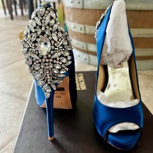 Badgley Mischka Kiara Embellished Peep-toe Pump (Navy) Size 5